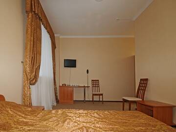 Фото номера Полулюкс  Гостиница Seven Hills г. Смоленск 3